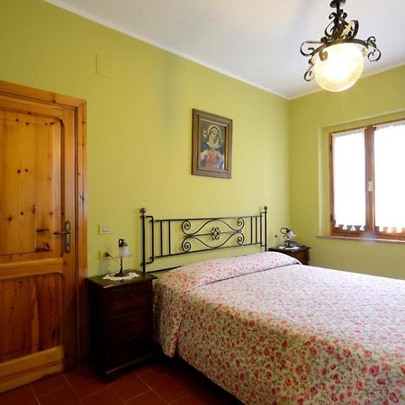 Le Querce Di Assisi Guest House Piano Delle Pieve Exterior photo